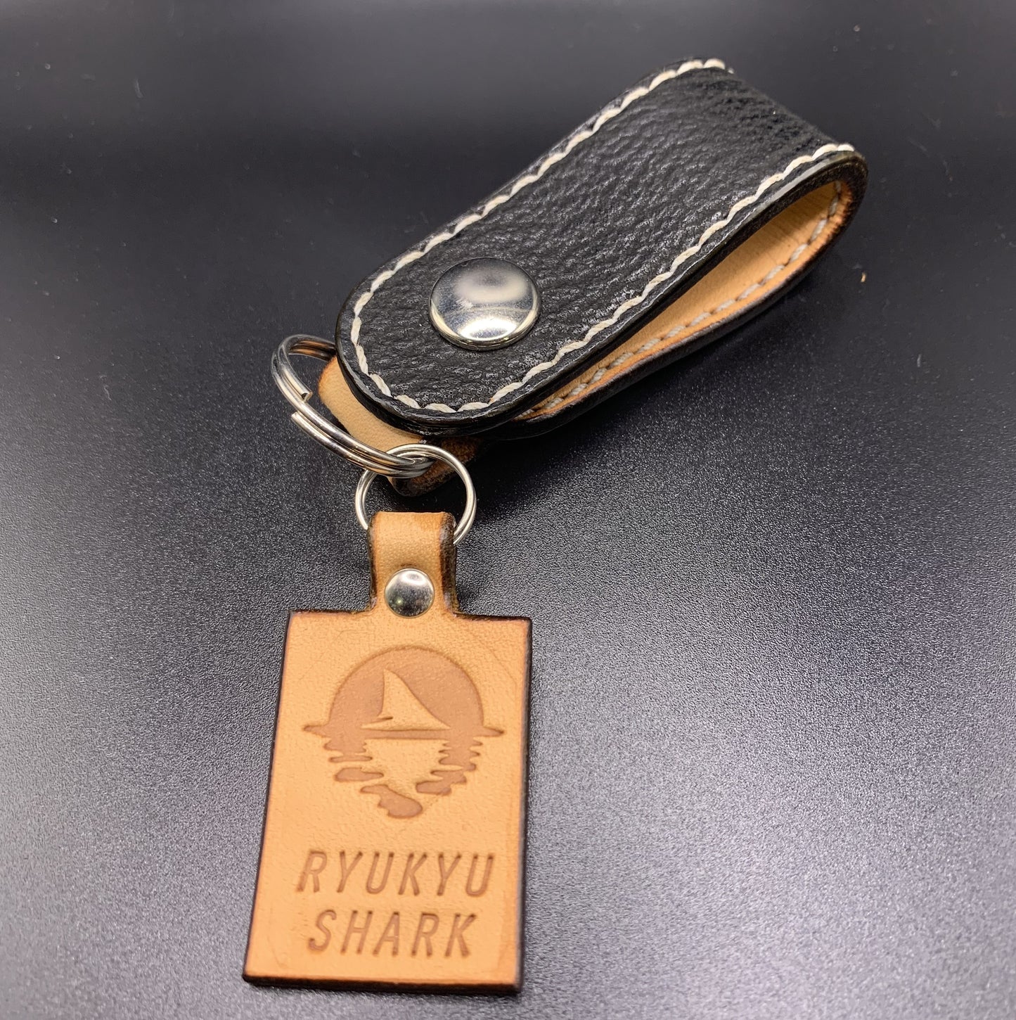 RYUKYU SHARK Key Holder Brown