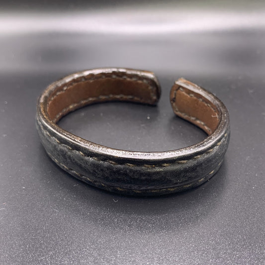 RYUKYU SHARK Original Bangle Brown